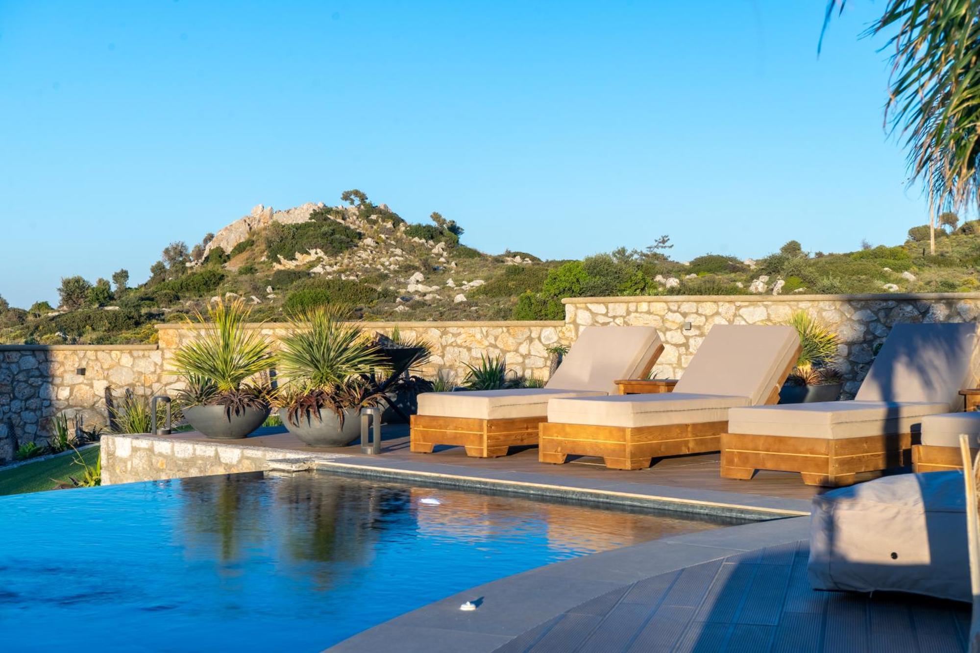 Rhode Luxury Villa Kalithies Exteriör bild